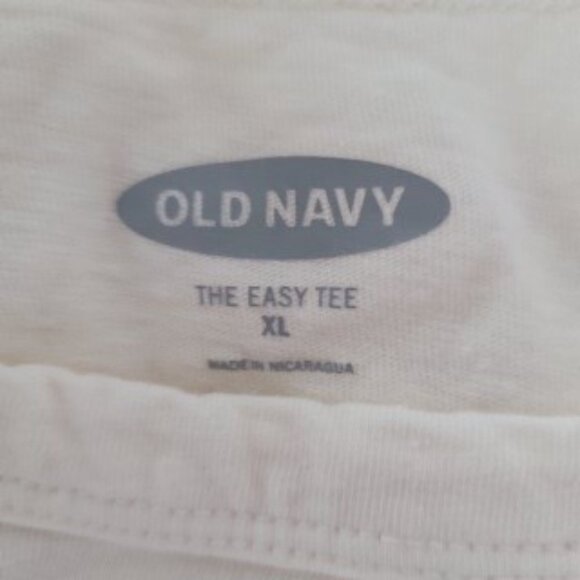 Old Navy Easy Tee Women XL Santa Knows What's Up Short Sleeve T-Shirt Cream - Picture 4 of 7